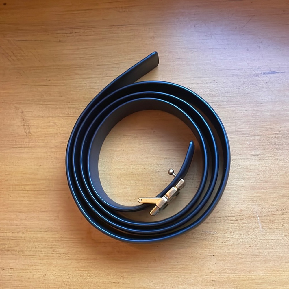 Tory Burch belt